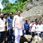 आपदा प्रभावित लोगों को देख सीएम धामी ने रुकवाया काफिला