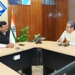 मुख्य सचिव आनन्द बर्द्धन ने बुधवार को सचिवालय में कौशल विकास एवं सेवायोजन विभाग की समीक्षा की